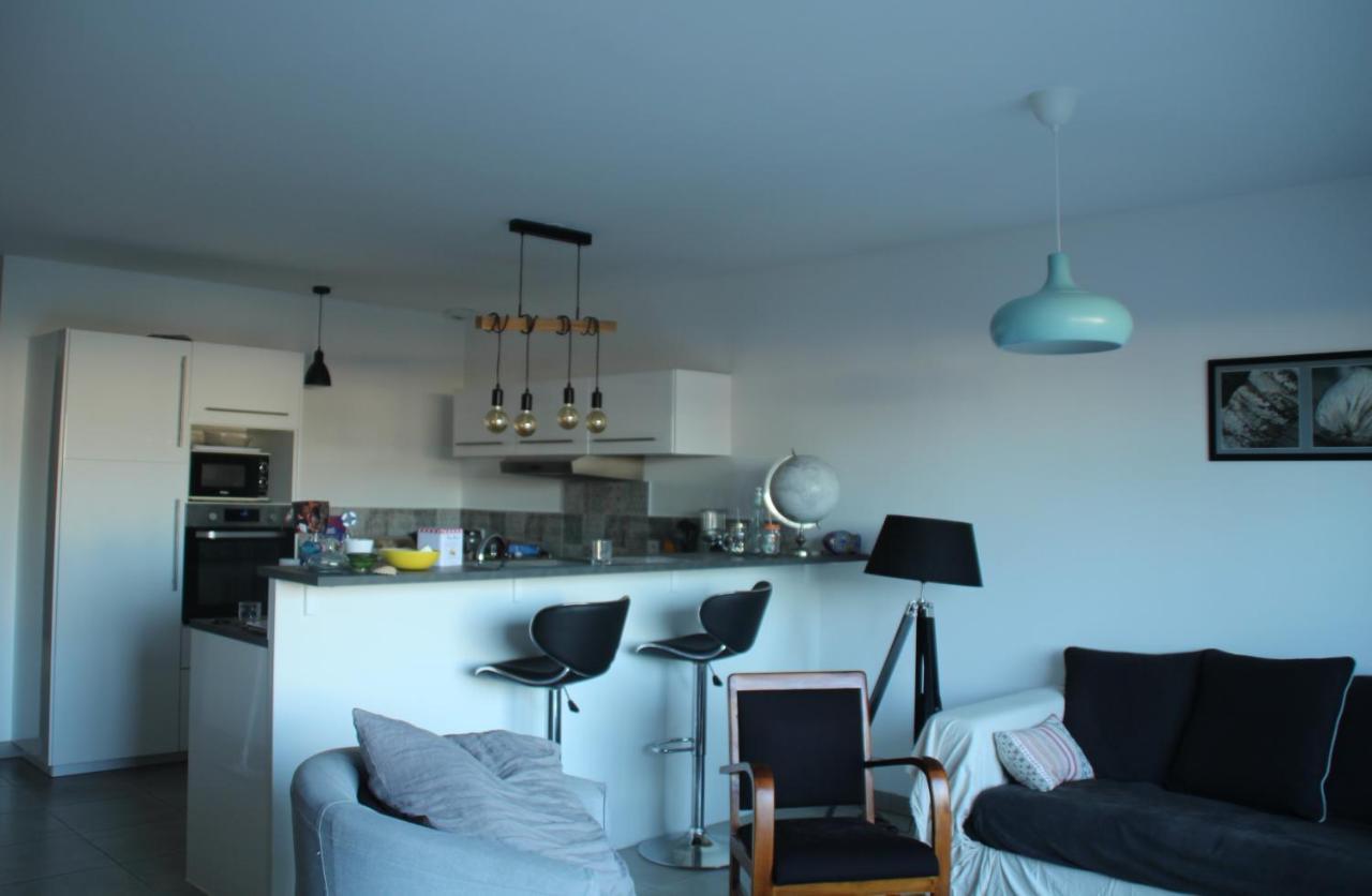 Jolie Chambre Dans Quartier Calme Eysines Exterior foto