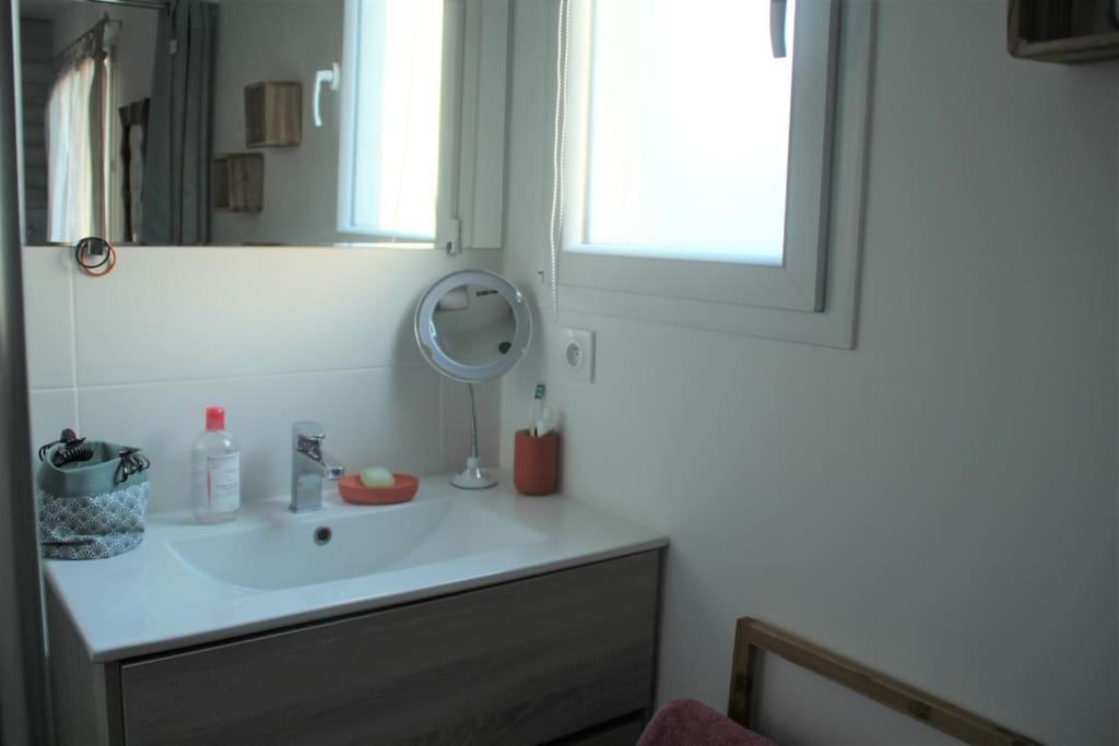 Jolie Chambre Dans Quartier Calme Eysines Exterior foto